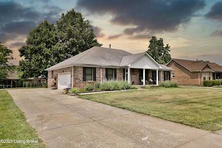 528 Navaho Rd Shelbyville, KY 40065