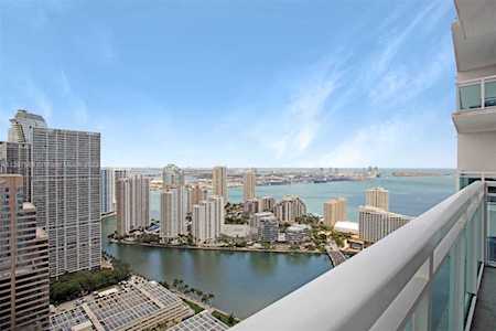 950 Brickell Bay Dr #4706 Miami, FL 33131
