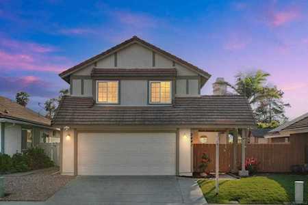 2441 Heatherwood Ct Escondido, CA 92026