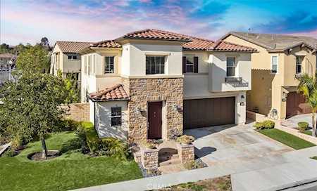 23 Morning Glory Lake Forest, CA 92630