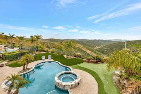 15565 Via La Ventana San Diego, CA 92131