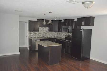 1717 16th Ave N Nashville, TN 37208