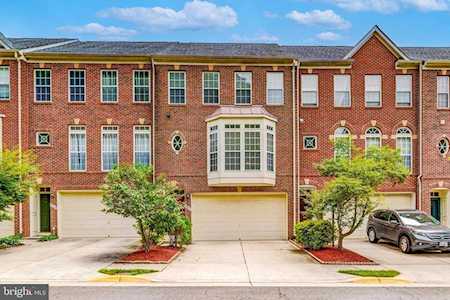 9327 Hundith Hill Ct Lorton, VA 22079