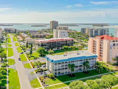 1020 Swallow Ave #203 Marco Island, FL 34145