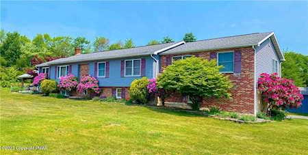 1030 Summer Mountain Rd Palmerton, PA 18071