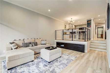 7204 S Marina Pacifica Dr Long Beach, CA 90803