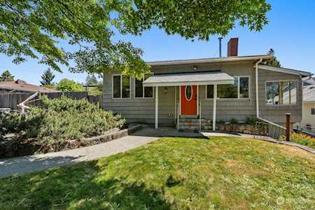 2139 SW 98th St Seattle, WA 98106