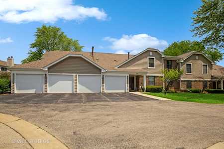107 Sussex Circle #B2 Schaumburg, IL 60193