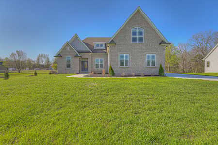 1007 Emerald Valley Dr Castalian Springs, TN 37031