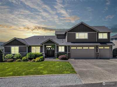 8104 173rd Ave E Sumner, WA 98390