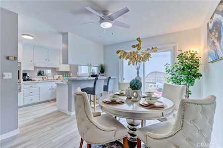 189 Yorktown Ln Costa Mesa, CA 92626
