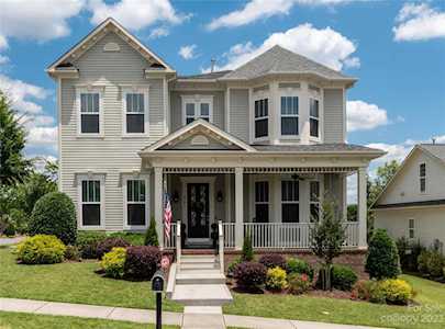 2701 Chasemont Dr Waxhaw, NC 28173