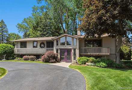 3280 Ramada Dr Highland Twp, MI 48356