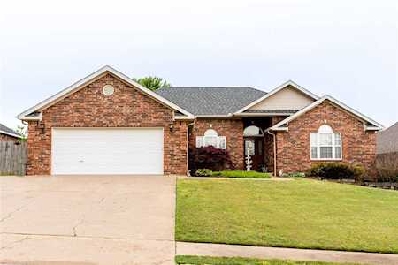 194 Blake Dr Centerton, AR 72719