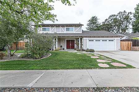 275 Meadowbrook Dr Santa Maria, CA 93455