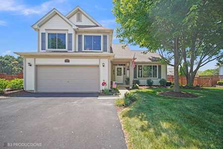 24027 W Winners Circle Ct Plainfield, IL 60585