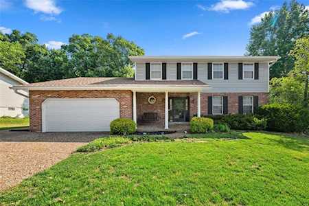 2546 Trenton Station St Charles, MO 63303
