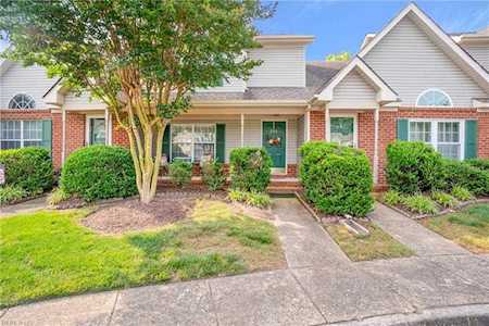 253 N Hill Ln Chesapeake, VA 23322