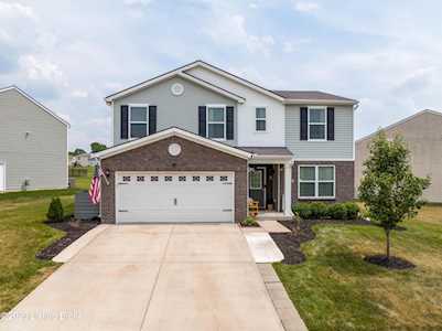 6797 Brittany Oak Dr Louisville, KY 40229