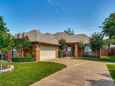 2203 Timberline Drive Carrollton, TX 75007