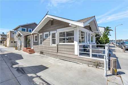 307 Fernando St Newport Beach, CA 92661