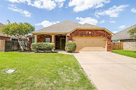 814 Cutting Horse Drive Mansfield, TX 76063