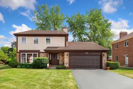 2217 E Amhurst Ct Arlington Heights, IL 60004