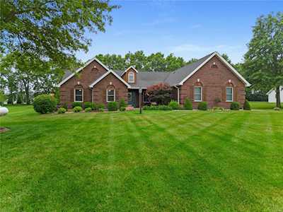 133 Townview Dr Wentzville, MO 63385