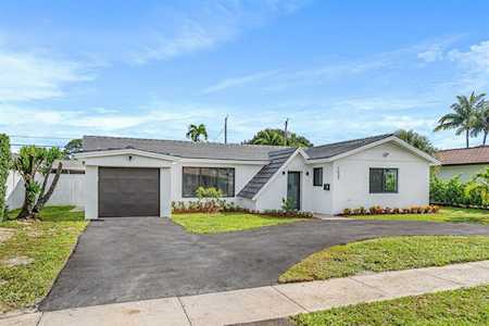 1027 SW 3rd Street Boca Raton, FL 33486