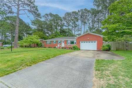 3805 Flowerfield Ct Norfolk, VA 23518