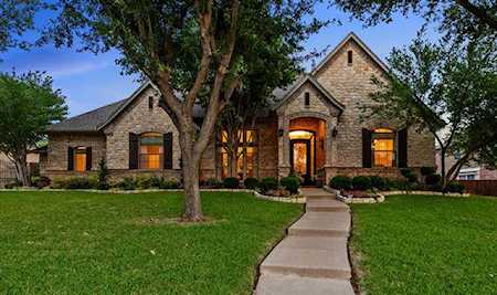 713 Meandering Woods Drive Keller, TX 76248