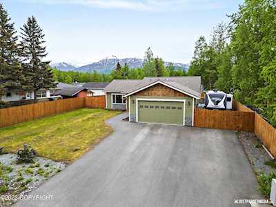 16630 Carla St Eagle River, AK 99577