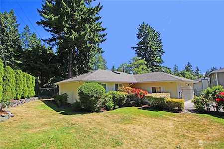 906 NE Opal Ct Bremerton, WA 98311