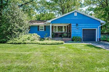 398 Waltham Avenue Metuchen, NJ 08840