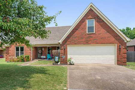 8090 Windersville Dr Bartlett, TN 38133