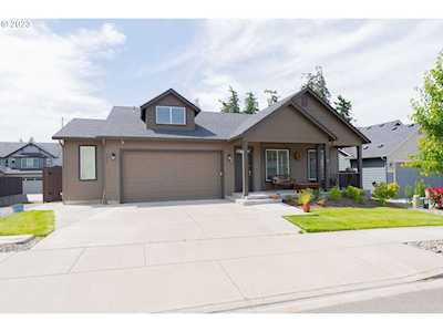 4403 N Ridgefield Woods DR Ridgefield, WA 98642