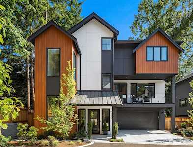 10539 SE 10th Ln Bellevue, WA 98004