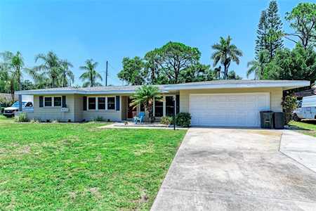 4202 17th Ave W Bradenton, FL 34205