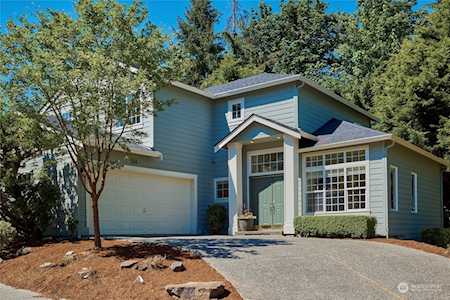 9038 NE 160th Place Kenmore, WA 98028