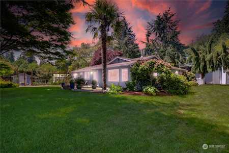 11420 Logg Rd NE Bainbridge Island, WA 98110