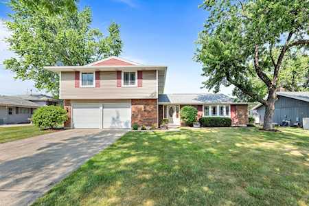 1128 S Cedarcrest Dr Schaumburg, IL 60193