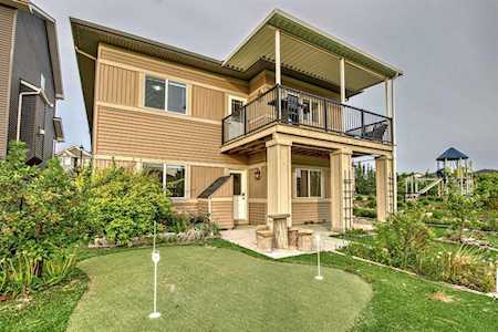 89 Ravenskirk Close SE Airdrie, AB T4A 0T1