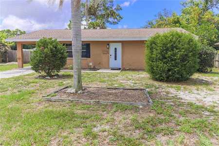 4519 20th Ave W Bradenton, FL 34209