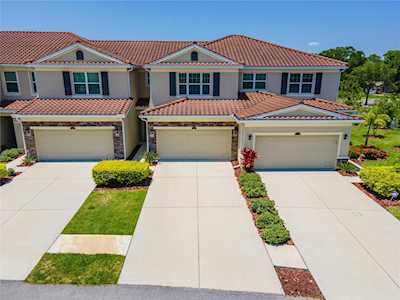 587 53rd Ave N St. Petersburg, FL 33703