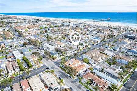 312 8th St Huntington Beach, CA 92648