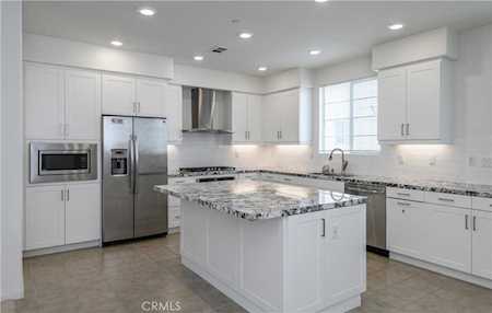 137 Cadence Irvine, CA 92618