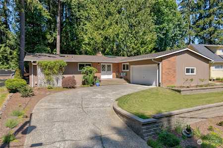 2619 166th Ave SE Bellevue, WA 98008
