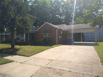 212 Saint James Ave Suffolk, VA 23434