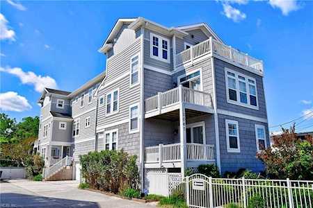 1067 W Ocean View Ave #A Norfolk, VA 23503