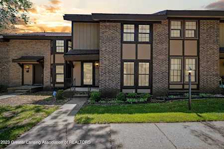 25155 Greenbrooke Dr Southfield, MI 48033